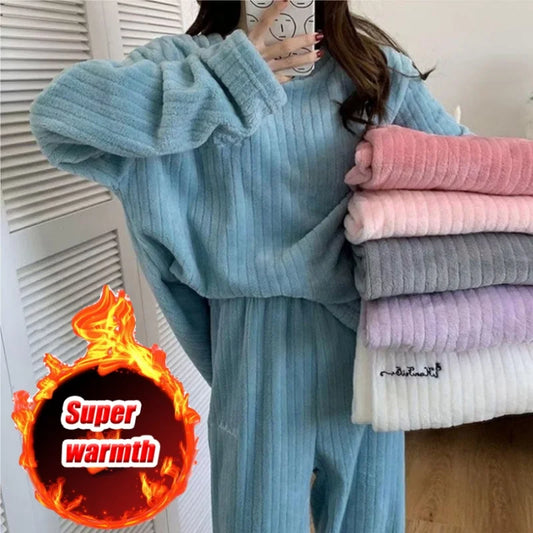 Pijama Feminino de Flanela Plush – Conjunto Térmico em Fleece Coral, Super Quentinho e Confortável para o Inverno