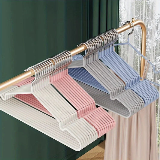 Kit com 20 Cabides de Metal Antiderrapantes para Organização do Guarda-Roupa