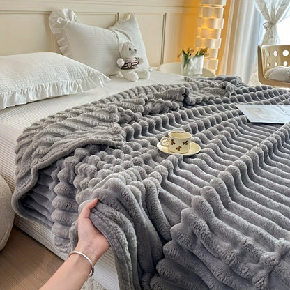 Manta Flanelada Grossa com Listras Largas – Cobertor Multifuncional para Cama, Sofá e Cochilo