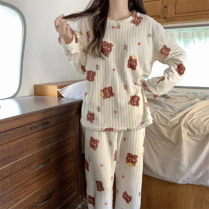Pijama Feminino de Inverno com Estampa de Ursinho – Conjunto de Flanela Coral Quente e Aconchegante para Casa