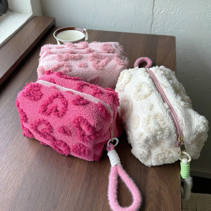 Necessaire de Pelúcia com Alça, Bolsa Organizadora de Cosméticos e Acessórios