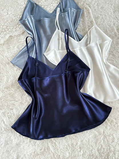 Pijama Feminino 3 Peças – Conjunto Elegante com Regata de Alças em Decote V, Shorts e Robe para Dormir e Relaxar com Conforto