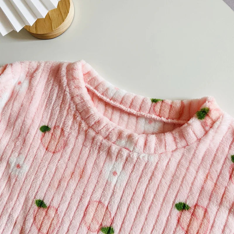 Pijama Feminino de Inverno com Estampa de Ursinho – Conjunto de Flanela Coral Quente e Aconchegante para Casa