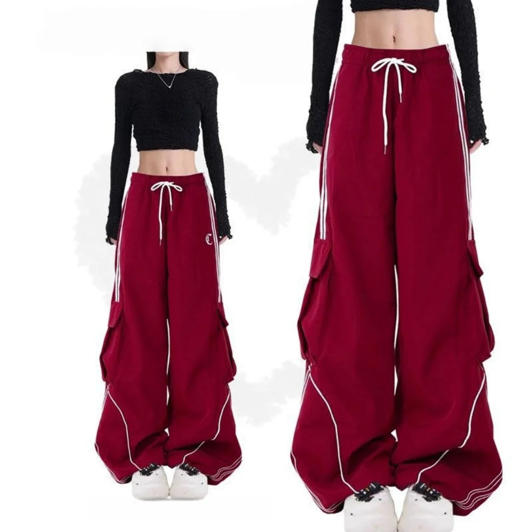 Calça Feminina Cargo Y2K Preta com Listras – Modelo Wide Leg Baggy, Estilo Coreano Streetwear Harajuku e Hip Hop Oversized