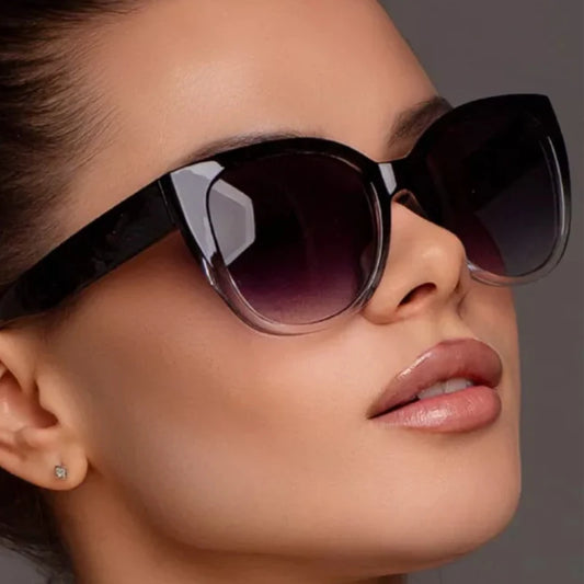 Óculos de Sol Feminino Retrô Cat Eye – Modelo Gatinho Fashion com Lentes Degradê e Proteção UV400